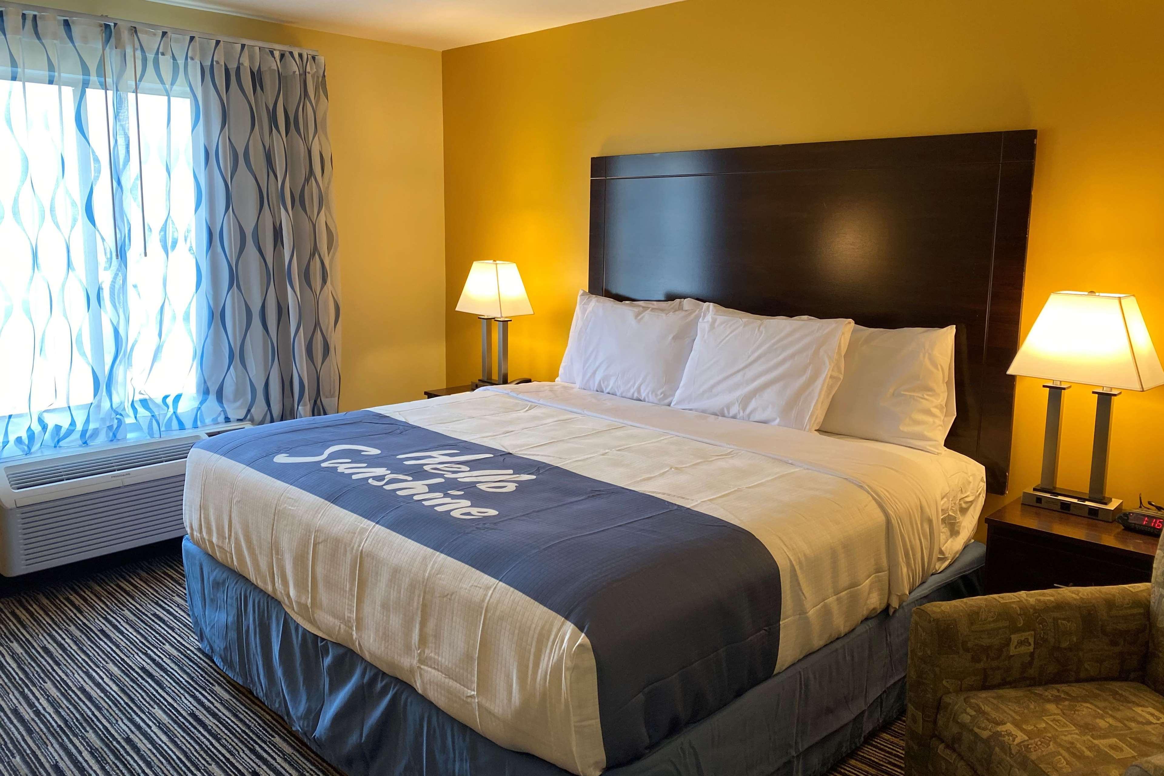 Days Inn By Wyndham Atlanta/Southlake/Morrow Exterior foto