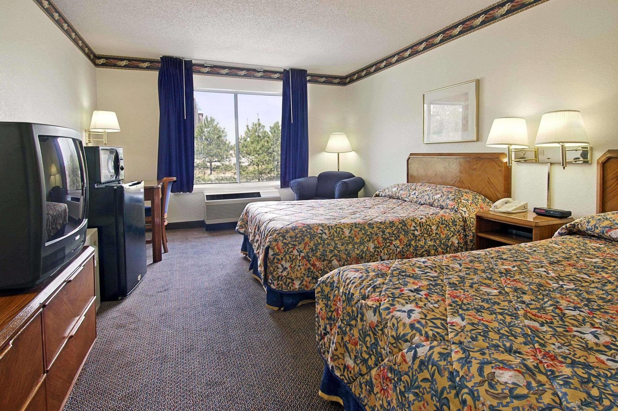 Days Inn By Wyndham Atlanta/Southlake/Morrow Exterior foto
