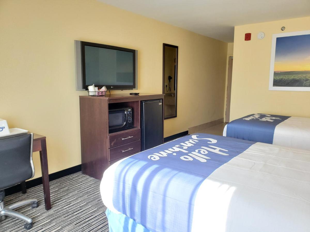 Days Inn By Wyndham Atlanta/Southlake/Morrow Exterior foto